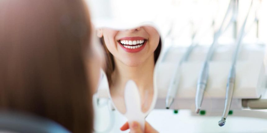 Denti andati perduti sostituiti con impianti e corone fisse