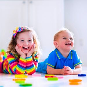 Come convincere i figli a lavarsi i dentini consigli